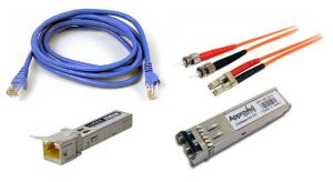 cablu UTP pentru retea si fibra optica